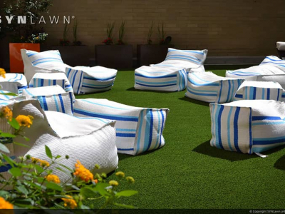SYNLawn-artificial-grass-residential-outdoor-relaxation-patio-idea